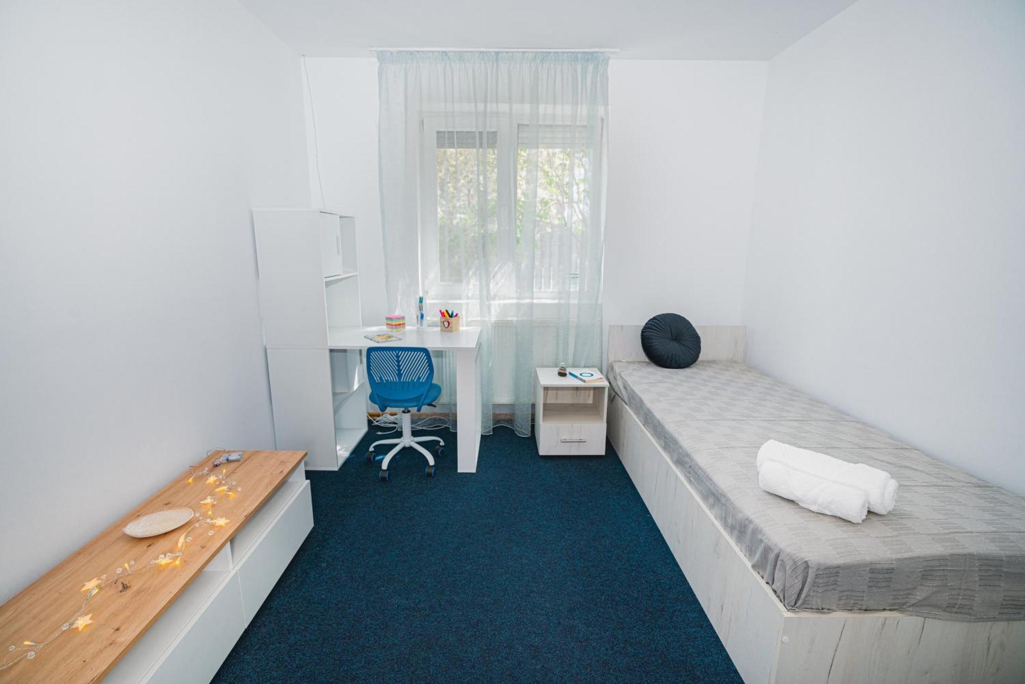 Pitstop Apartments Dumbravita  Luaran gambar